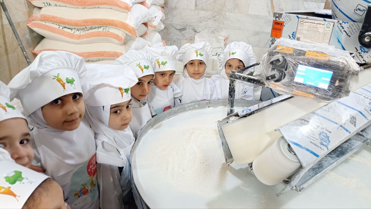 بازدید از نانوایی (نشانه ی ن )